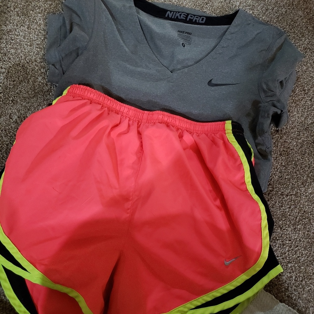 Nike pro bundle